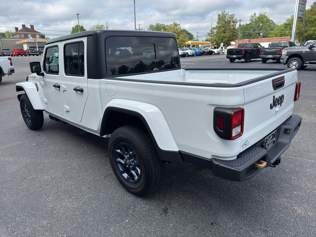 New 2026 Jeep Gladiator Sport AWD/4WD image 6