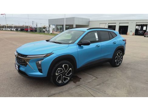 New 2026 Chevrolet Trax RS image 4