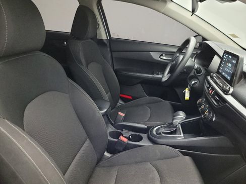 Used 2021 Kia Forte LXS FWD image 21
