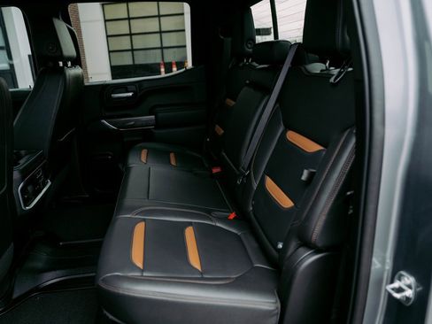 Used 2021 GMC Sierra 1500 AT4 w/ AT4 Premium Package image 12