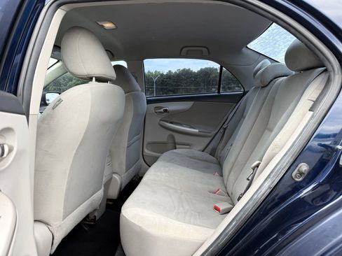 Used 2013 Toyota Corolla LE FWD image 16