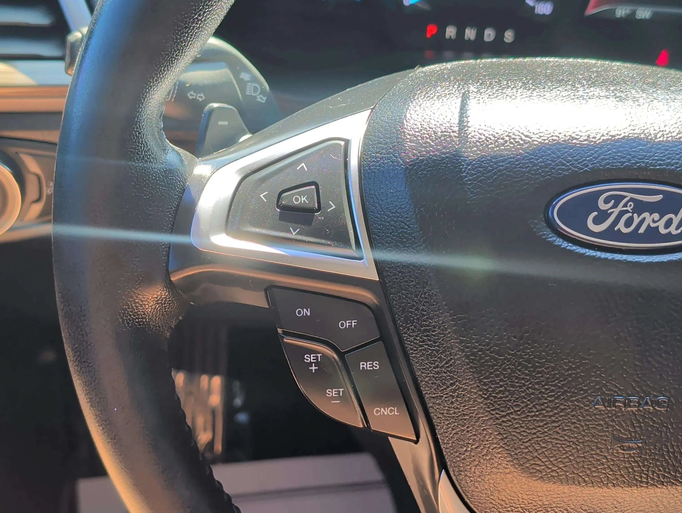 Used 2019 Ford Fusion SEL FWD image 23