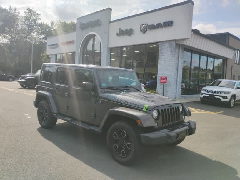 Used 2017 Jeep Wrangler Unlimited Sahara AWD/4WD image 1