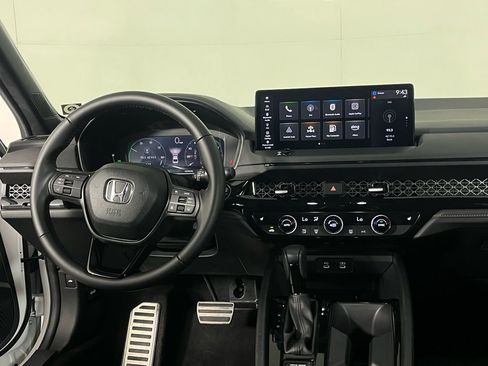 Used 2025 Honda Accord Sport image 13