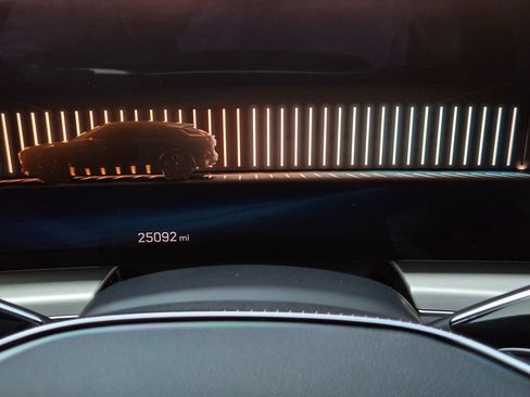 Used 2024 Cadillac Lyriq Luxury RWD image 24
