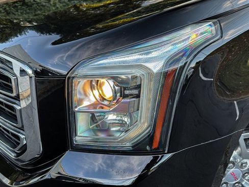 Used 2020 GMC Yukon SLT w/ Open Road Package image 3