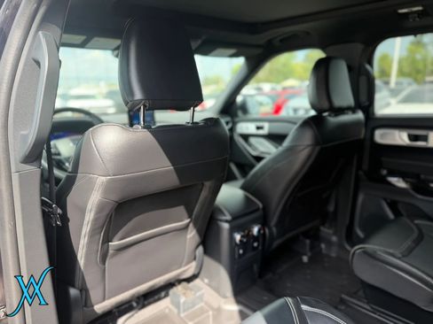 Used 2023 Ford Explorer ST w/ Equipment Group 401A AWD/4WD image 16