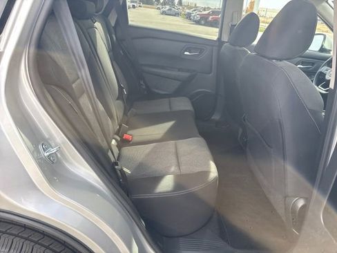 Used 2024 Nissan Rogue SV image 23