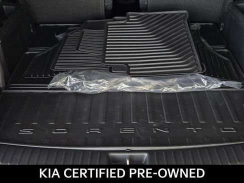 Certified 2025 Kia Sorento EX w/ EX Panoramic Sunroof Package AWD/4WD image 10