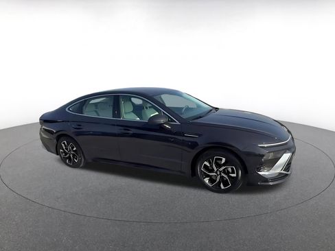 Used 2025 Hyundai Sonata SEL image 2
