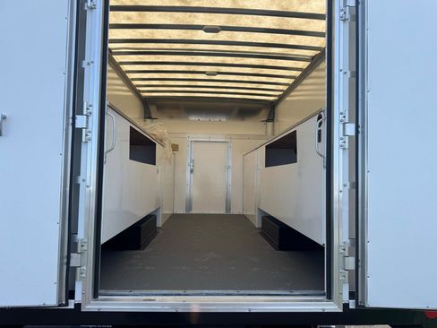 Used 2022 Chevrolet Express 3500 w/ Power Convenience Package RWD image 22