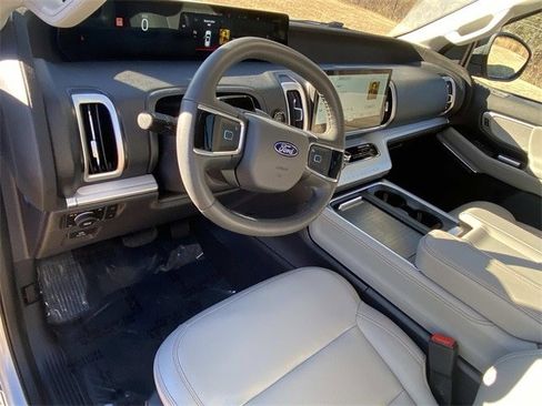 Used 2025 Ford Expedition Max Active image 59