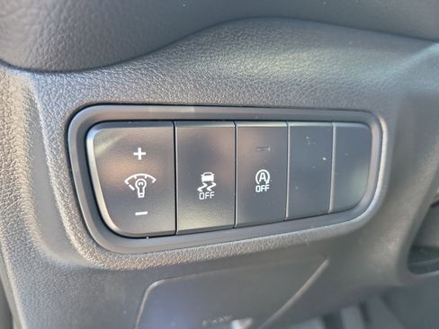 Used 2024 Kia Soul LX w/ Option Group 015 FWD image 30