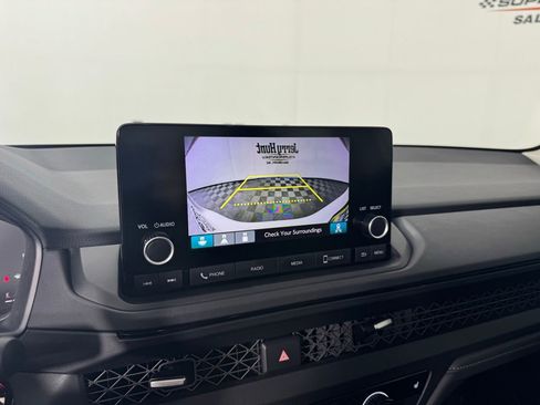 Used 2025 Honda Accord SE image 16