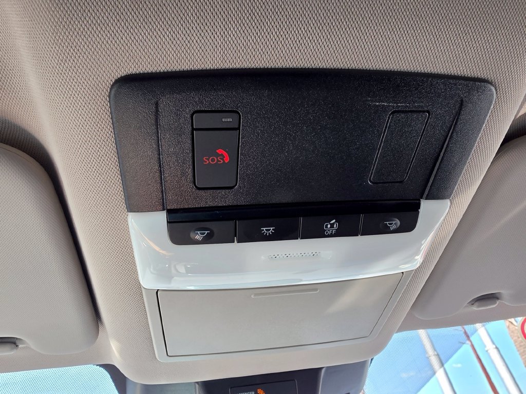 Certified 2026 Nissan Rogue SV FWD image 23