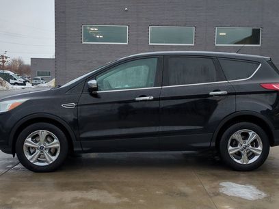 Used 2016 Ford Escape SE w/ SE Cold Weather Package
