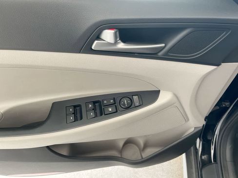 Used 2018 Hyundai Tucson Value AWD/4WD image 13