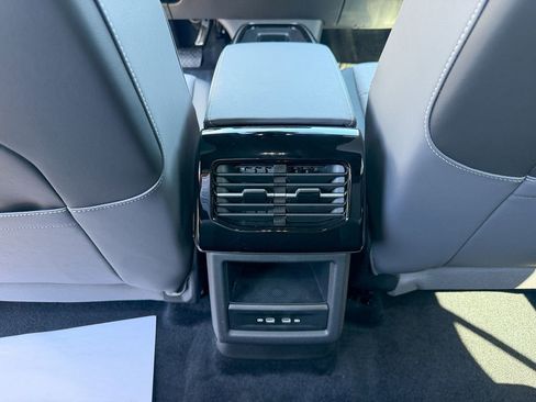 New 2026 Volkswagen ID.4 Pro AWD/4WD image 21