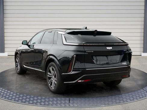 Used 2024 Cadillac Lyriq Luxury RWD image 5
