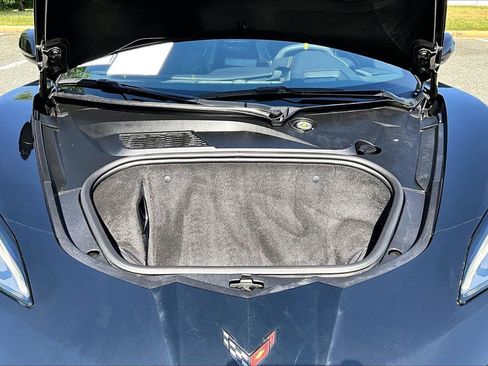 Used 2023 Chevrolet Corvette Stingray Premium Conv w/ Z51 Performance Package RWD image 33
