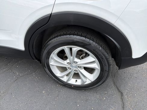 Certified 2023 Buick Encore GX Preferred w/ Cold Weather Comfort Package FWD image 32