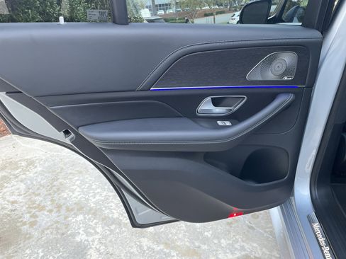 Certified 2024 Mercedes-Benz GLE 450 4MATIC image 37