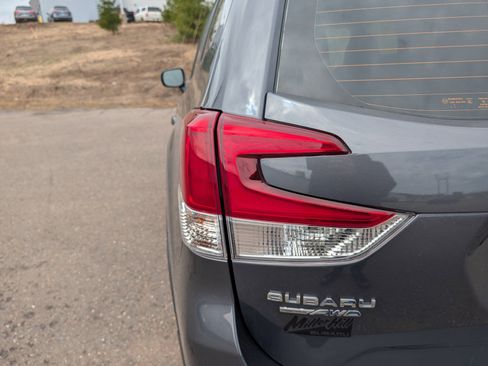 Used 2023 Subaru Forester AWD/4WD image 17