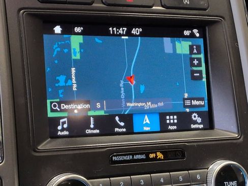 Used 2019 Ford Expedition XLT w/ Equipment Group 202A AWD/4WD image 38