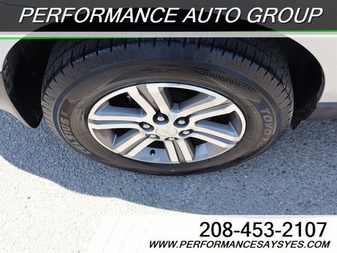 Used 2016 Chevrolet Traverse LT FWD image 5