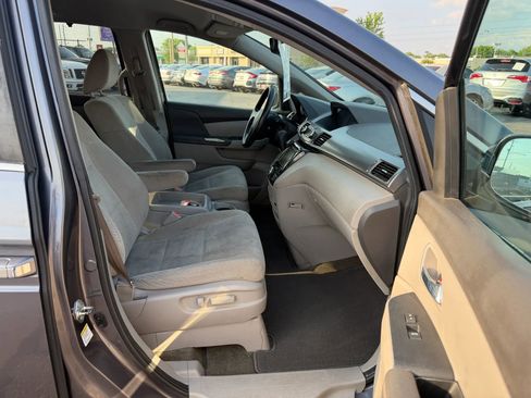 Used 2016 Honda Odyssey SE image 14