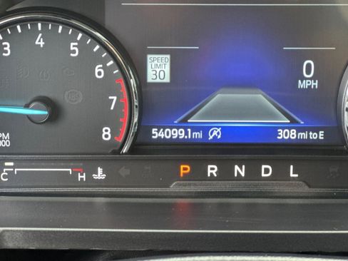 Used 2024 Ford Explorer Limited image 23