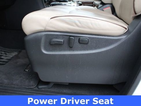 Used 2018 Nissan Armada Platinum w/ Interior Lighting Package image 3