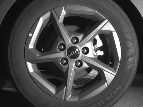 Used 2025 Kia K4 FWD image 14
