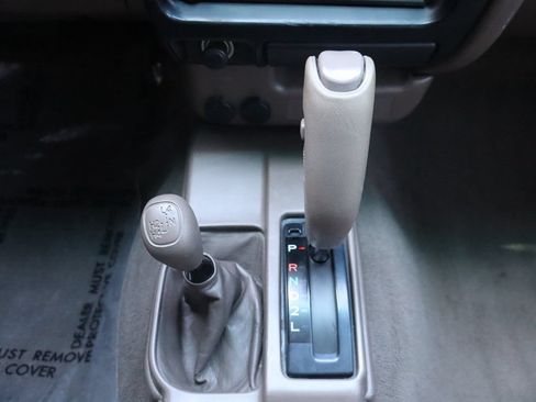 Used 2002 Toyota Tacoma 4x4 Regular Cab image 26