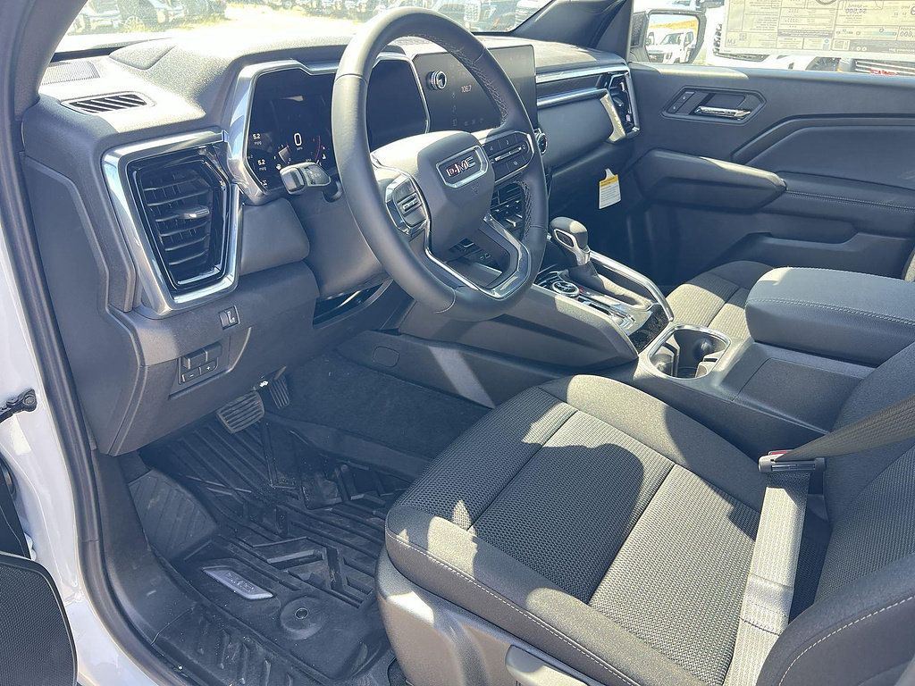New 2026 GMC Canyon Elevation w/ Technology Package AWD/4WD image 9