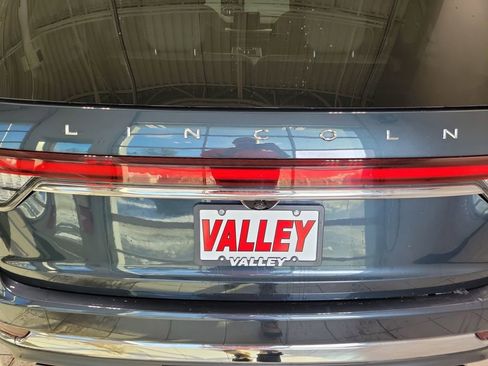 Used 2024 Lincoln Aviator Reserve w/ Elements Package Plus image 13