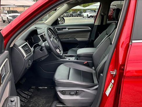 Used 2022 Volkswagen Atlas SE image 38