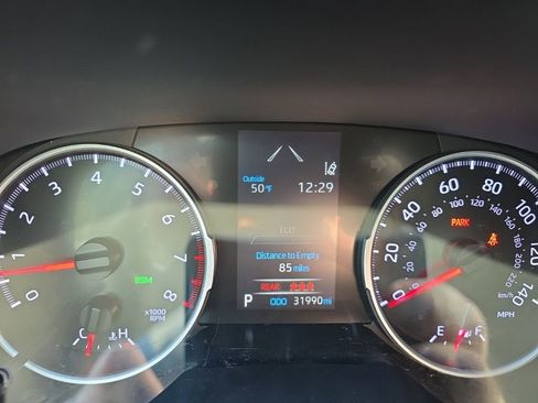 Used 2022 Toyota RAV4 XLE w/ Convenience Package image 25