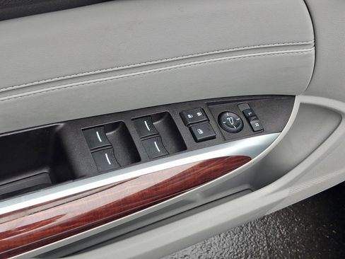 Used 2017 Acura TLX Base with Technology Package image 14