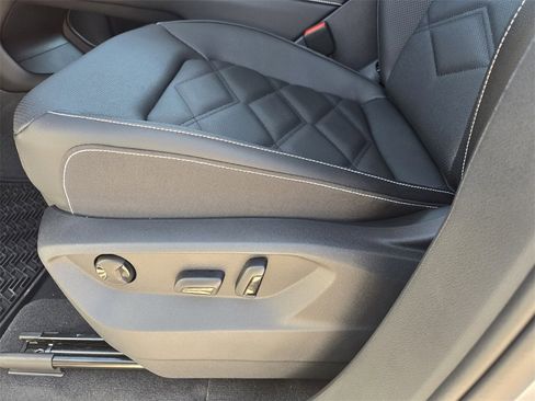 New 2026 Volkswagen Atlas SE image 19