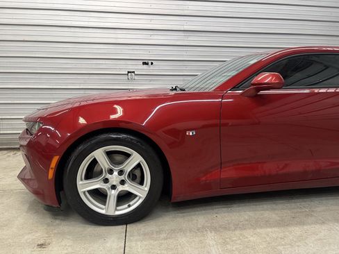 Used 2017 Chevrolet Camaro LT image 4