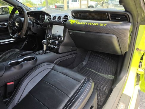 Used 2020 Ford Mustang GT Premium w/ GT Performance Package RWD image 10