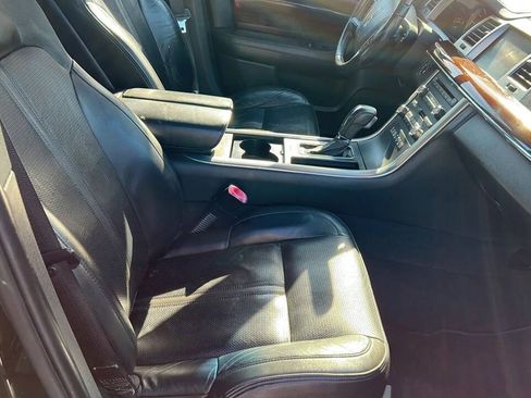 Used 2010 Lincoln MKS AWD image 24