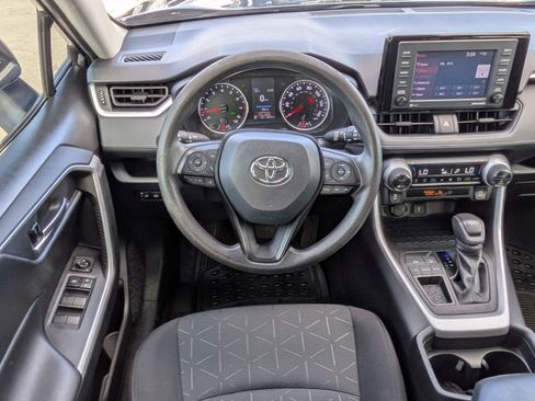 Used 2021 Toyota RAV4 XLE image 26