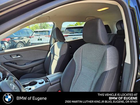 Used 2022 Nissan Rogue SV AWD/4WD image 26