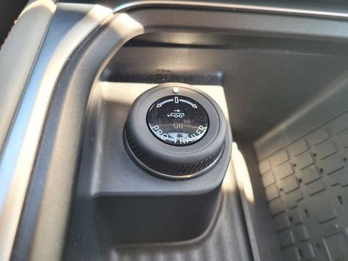 Certified 2025 Ford Expedition Max Active RWD image 25