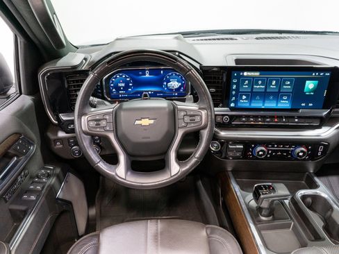 Used 2024 Chevrolet Silverado 1500 High Country w/ High Country Premium Package image 14