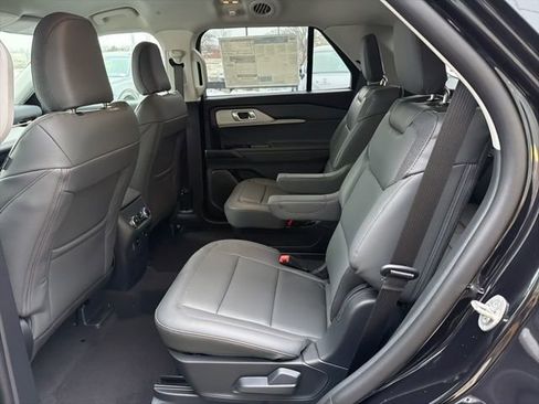 New 2026 Ford Explorer Active w/ Active Comfort Package image 7