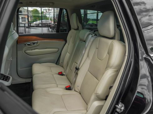 Used 2020 Volvo XC90 T6 Inscription AWD/4WD image 32
