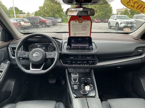 Certified 2023 Nissan Rogue SV w/ SV Premium B Package AWD/4WD image 12